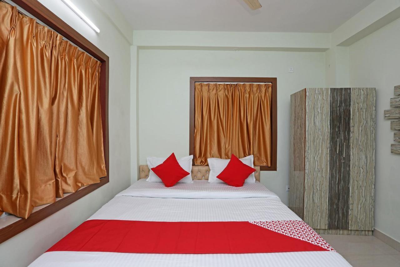OYO 17187 Urban Casa Hotel Kalkutta Kültér fotó
